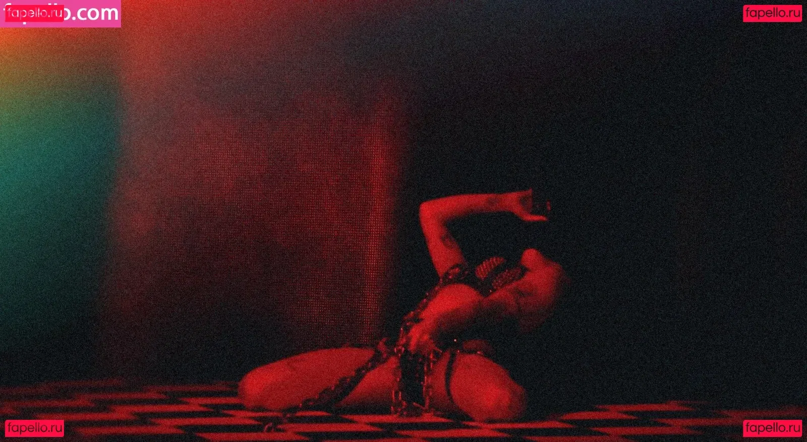 Halsey Onlyfans Photo Gallery 