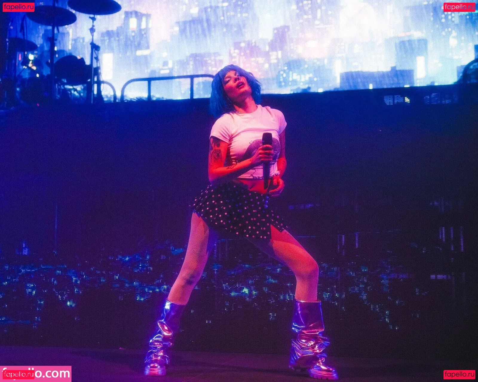 Halsey Onlyfans Photo Gallery 