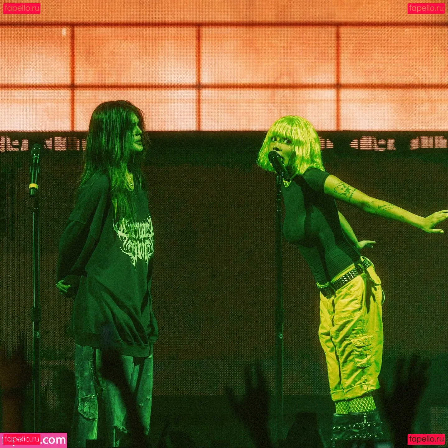 Halsey Onlyfans Photo Gallery 