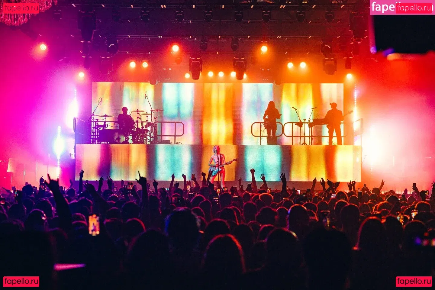 Halsey Onlyfans Photo Gallery 