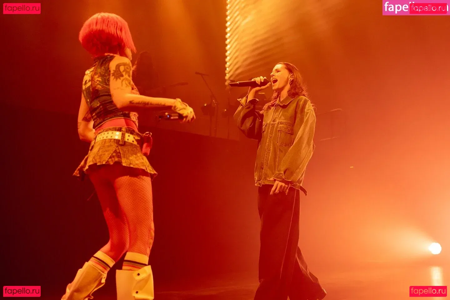 Halsey Onlyfans Photo Gallery 