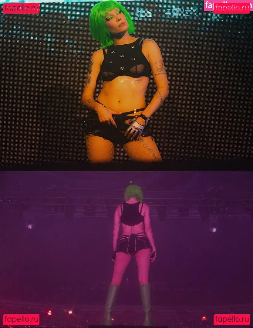 Halsey Onlyfans Photo Gallery 