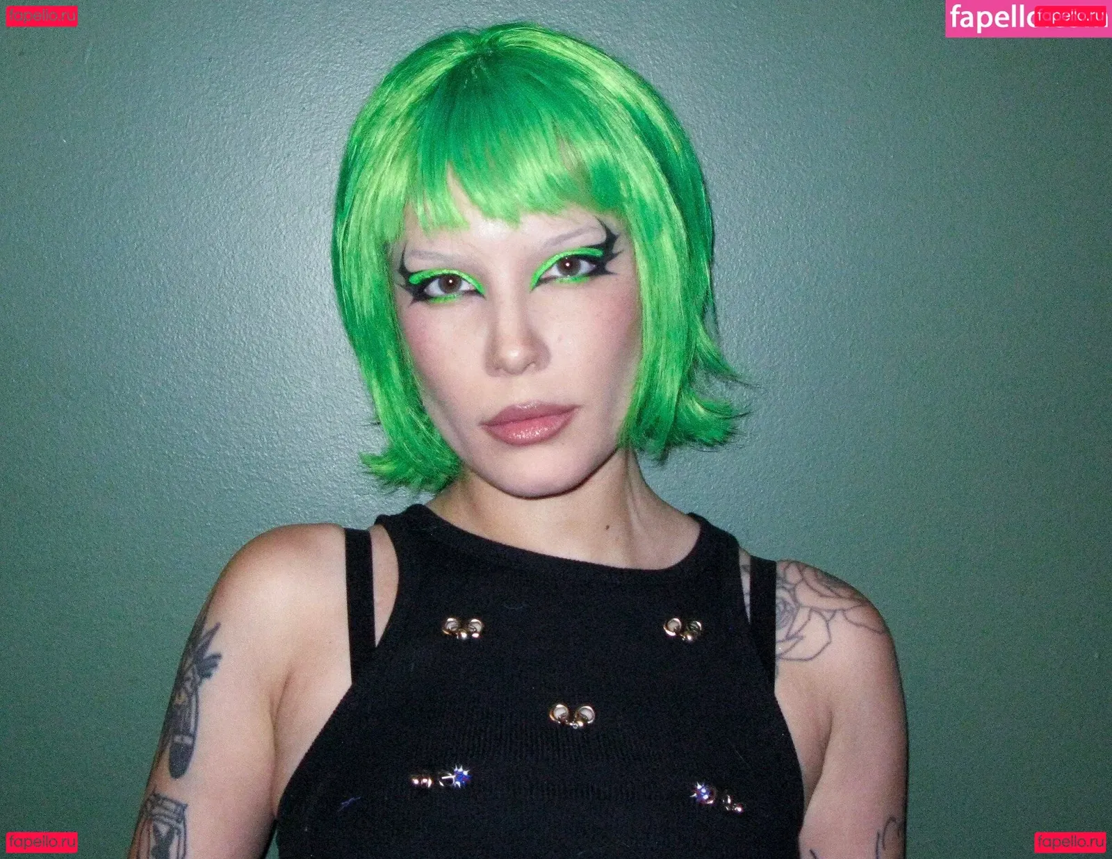 Halsey Onlyfans Photo Gallery 