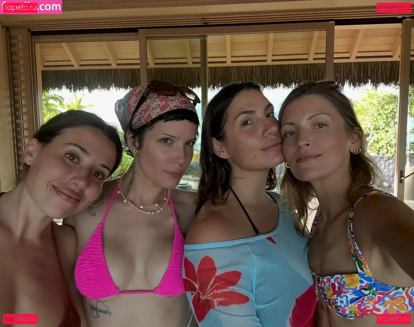 Halsey Onlyfans Photo Gallery 