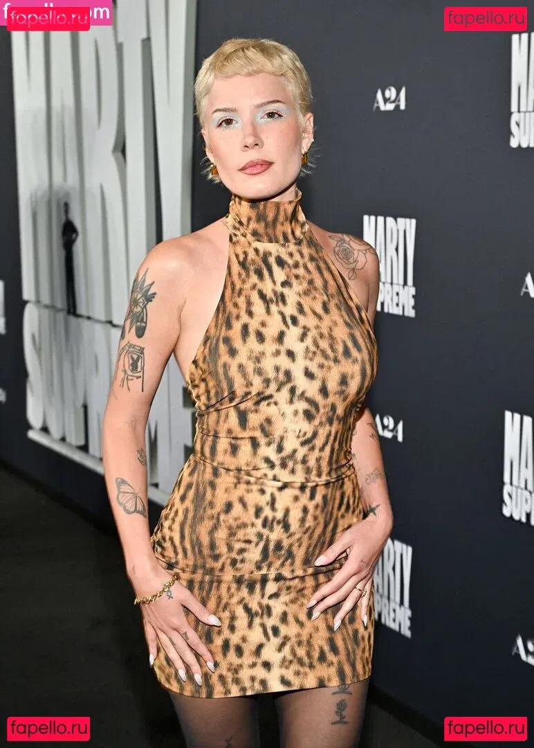 Halsey Onlyfans Photo Gallery 