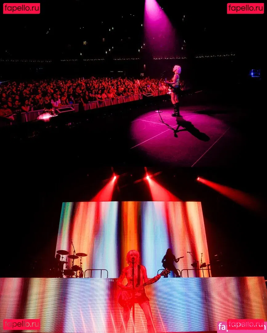 Halsey Onlyfans Photo Gallery 