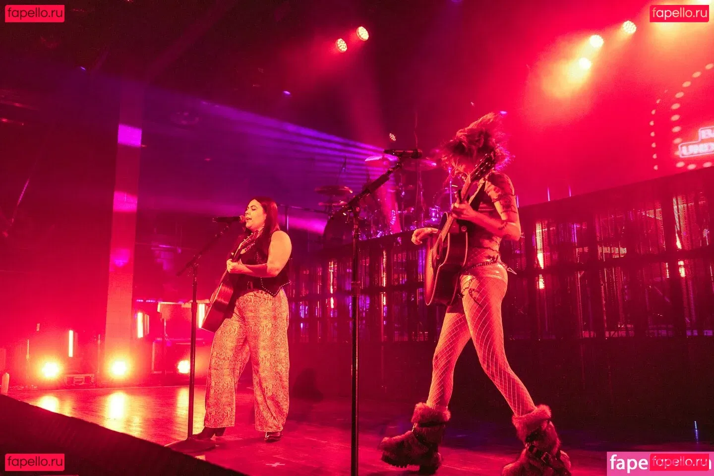 Halsey Onlyfans Photo Gallery 