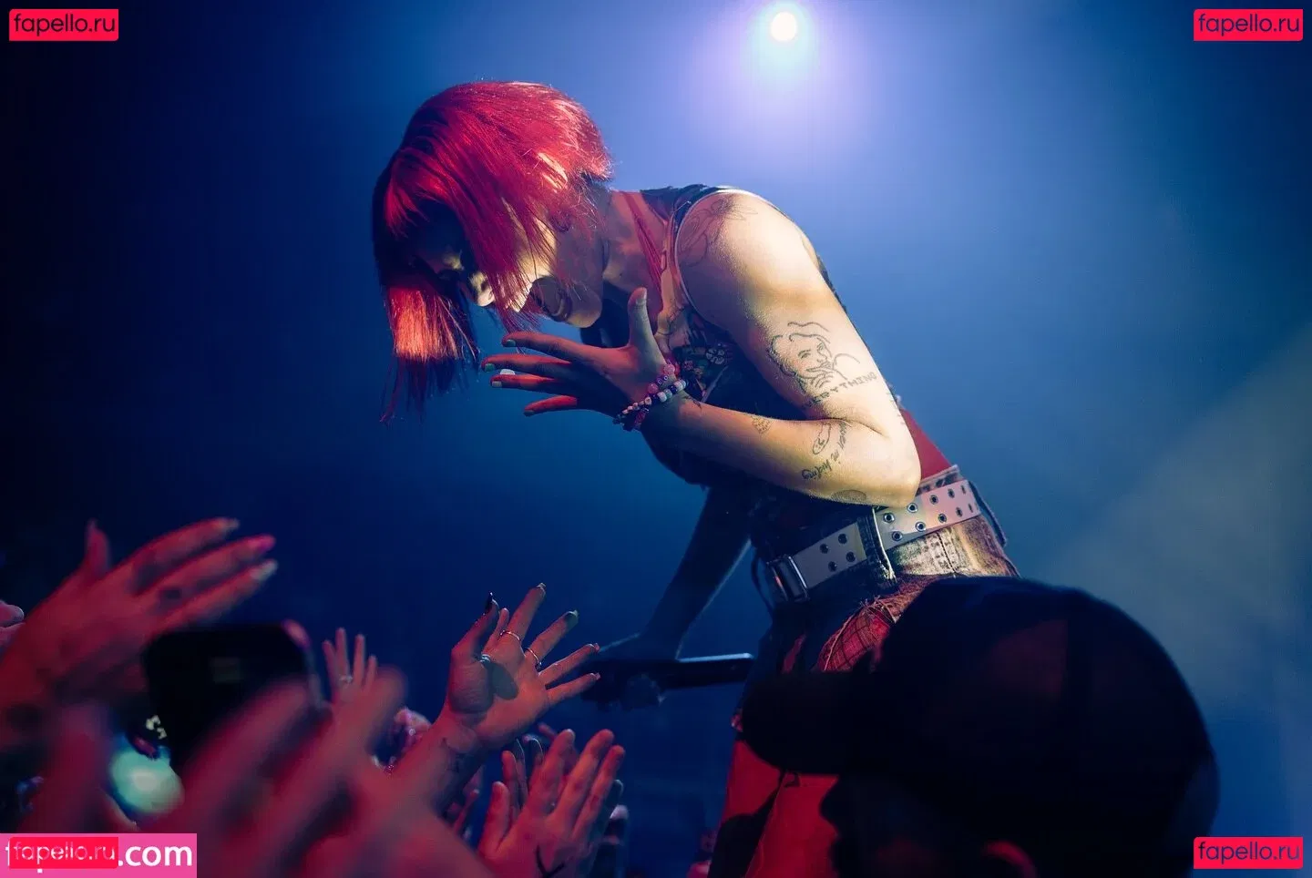 Halsey Onlyfans Photo Gallery 