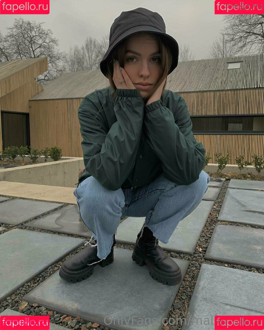 mallennnna Onlyfans Photo Gallery 