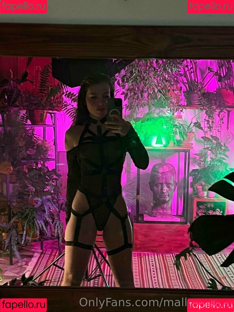mallennnna Onlyfans Photo Gallery 