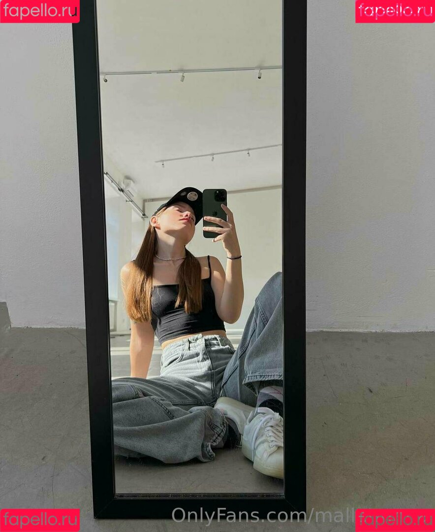 mallennnna Onlyfans Photo Gallery 