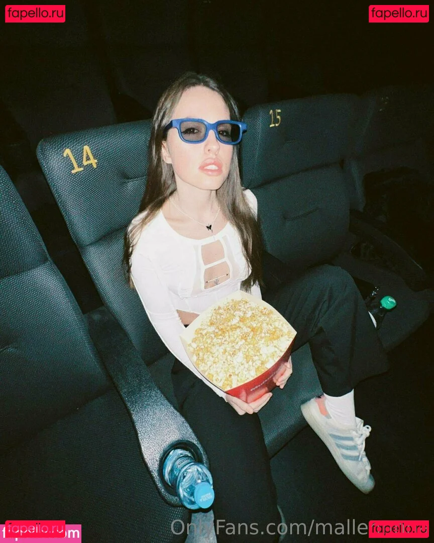 mallennnna Onlyfans Photo Gallery 