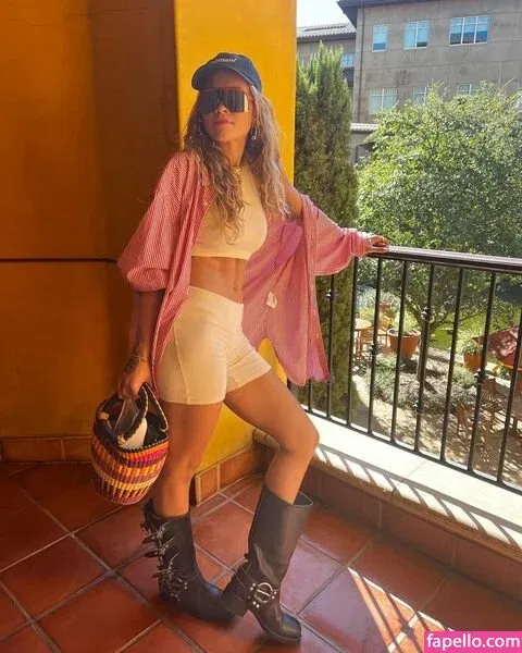 Rita Y Onlyfans Photo Gallery 