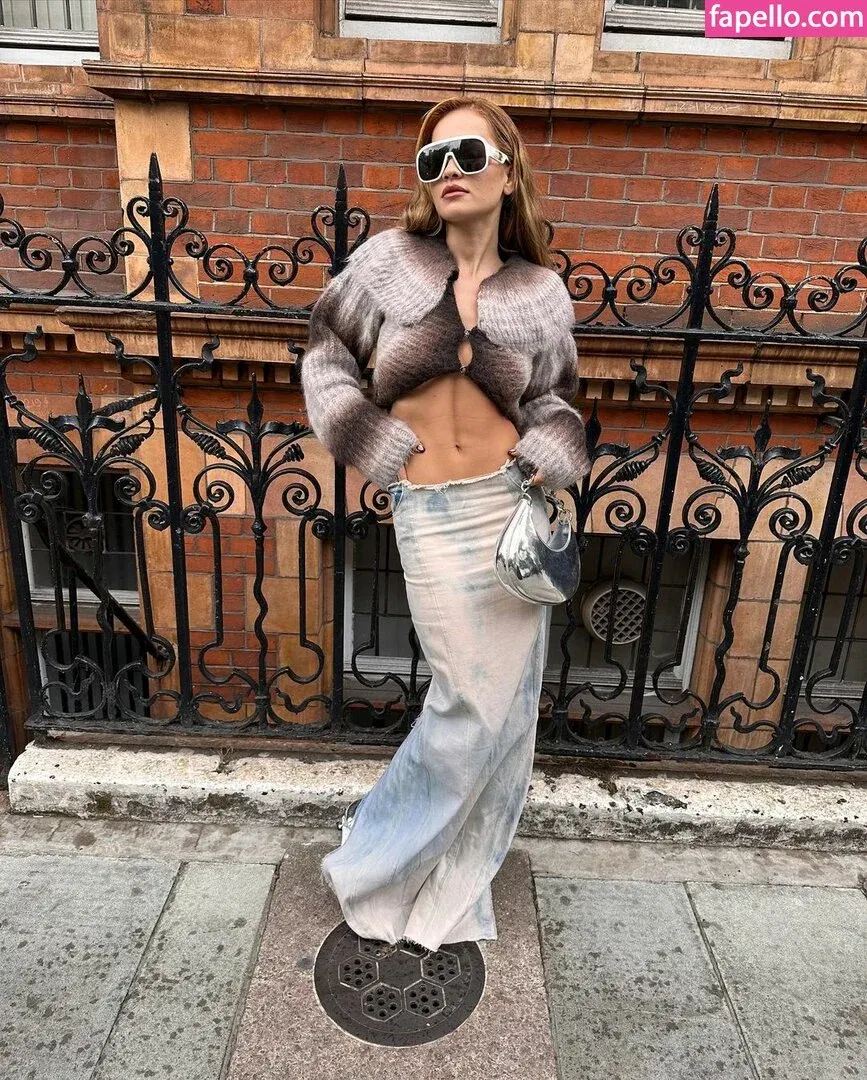 Rita Y Onlyfans Photo Gallery 