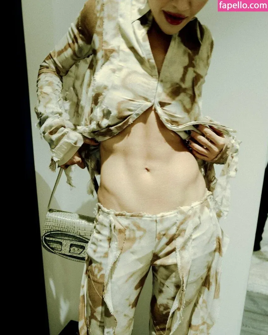 Rita Y Onlyfans Photo Gallery 