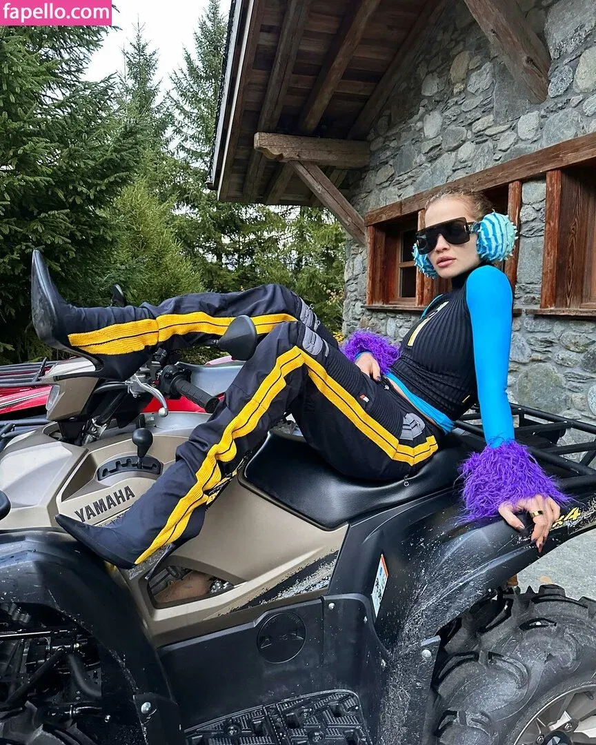 Rita Y Onlyfans Photo Gallery 