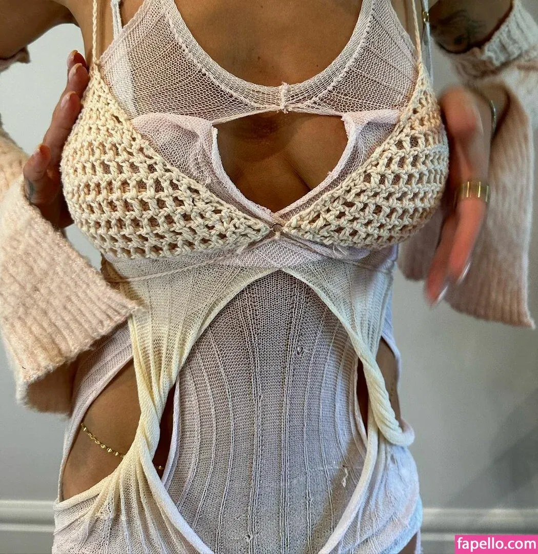 Rita Y Onlyfans Photo Gallery 