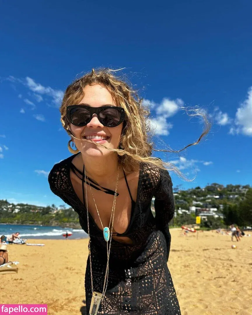 Rita Y Onlyfans Photo Gallery 