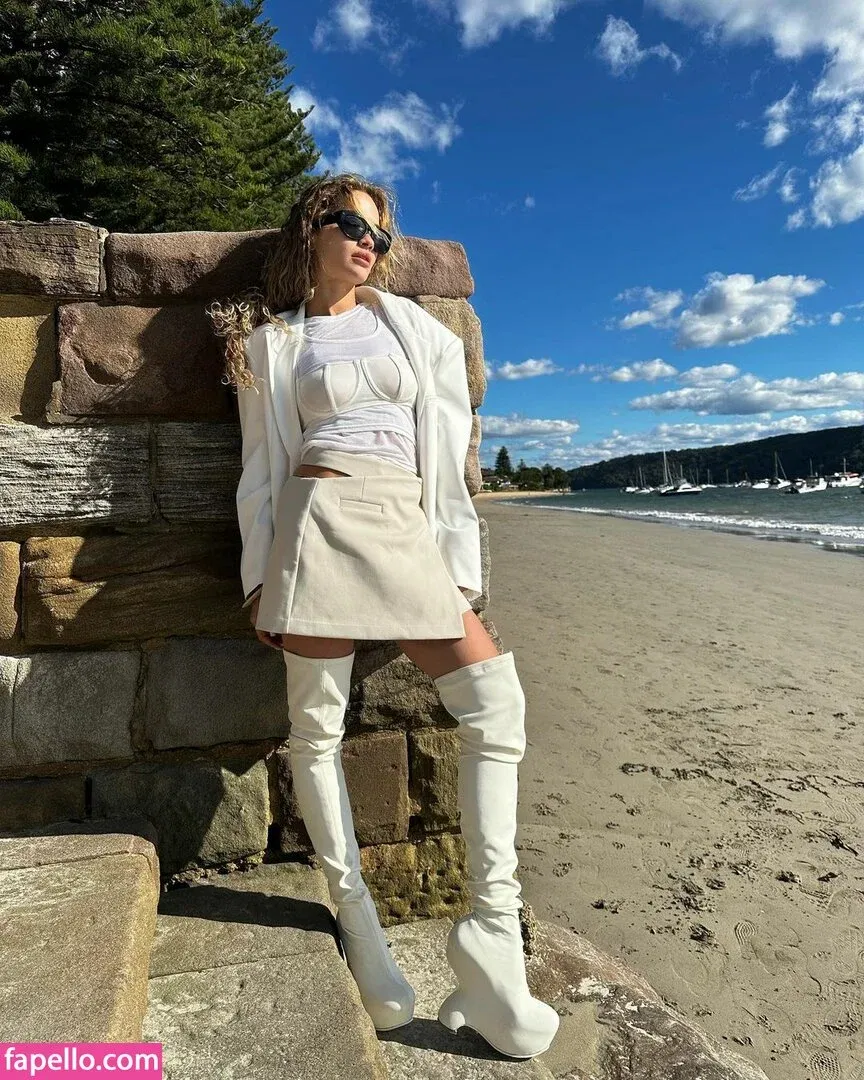 Rita Y Onlyfans Photo Gallery 