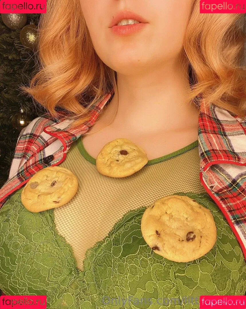 littlelilycos Onlyfans Photo Gallery 