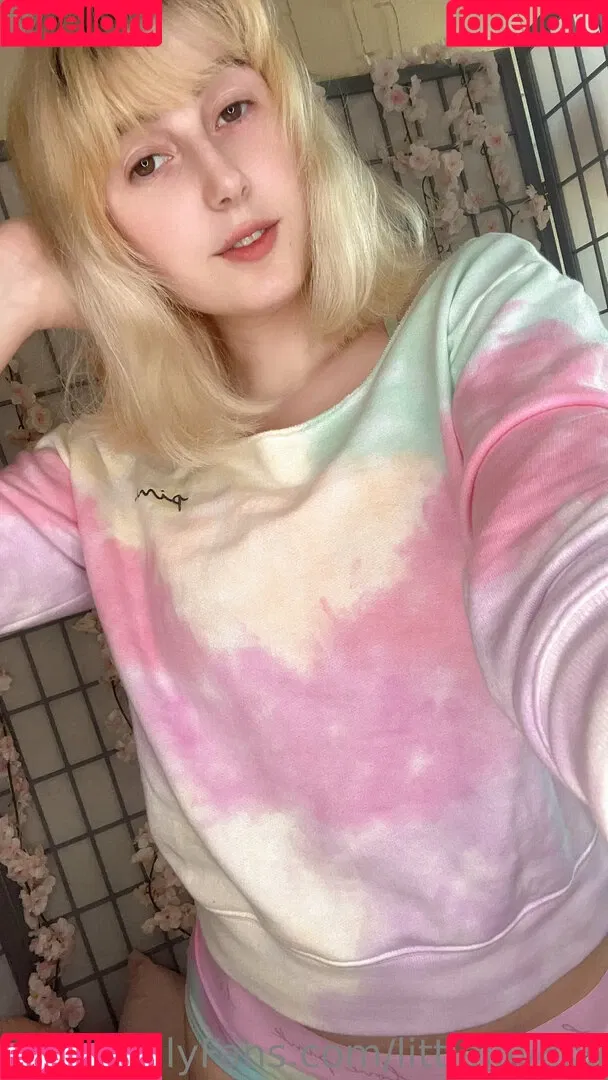 littlelilycos Onlyfans Photo Gallery 