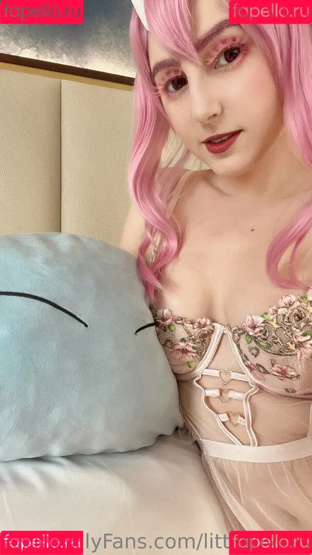 littlelilycos Onlyfans Photo Gallery 