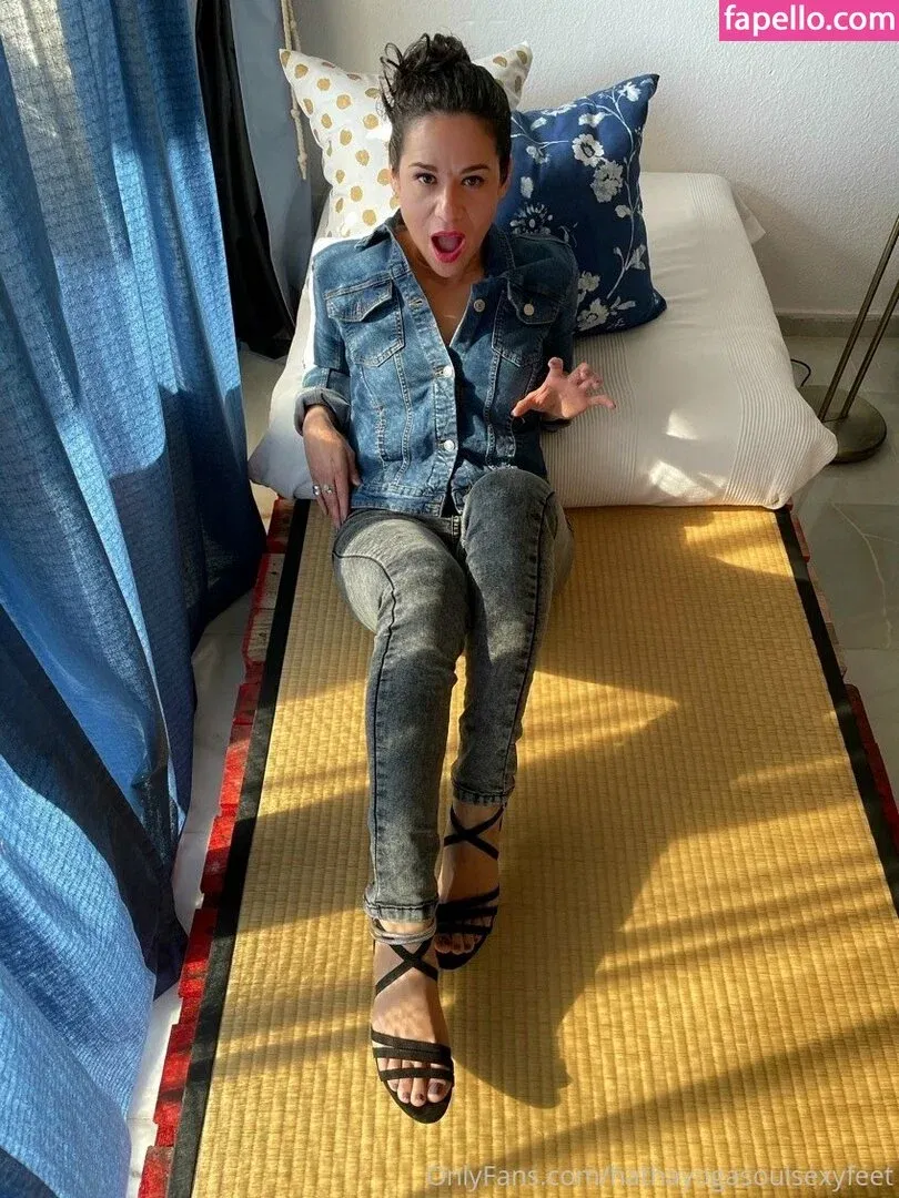 hathayogasoulsexyfeet Onlyfans Photo Gallery 