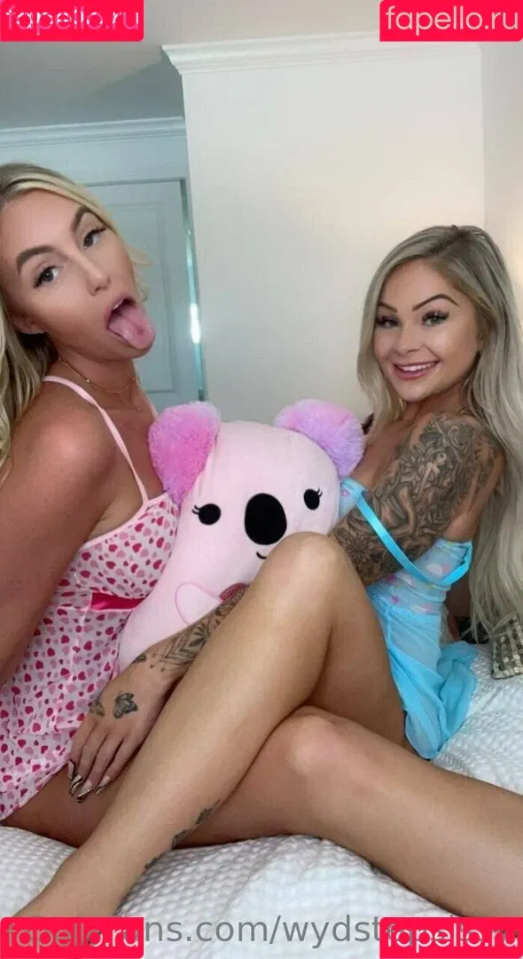wydstepsissy Onlyfans Photo Gallery 