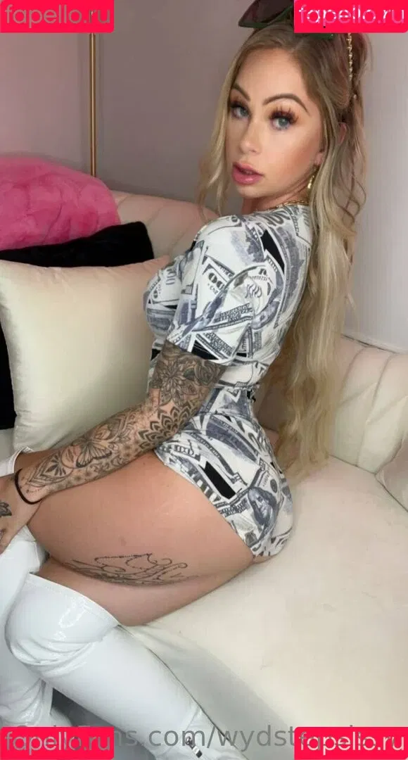 wydstepsissy Onlyfans Photo Gallery 