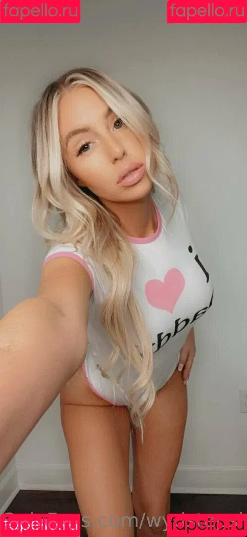 wydstepsissy Onlyfans Photo Gallery 