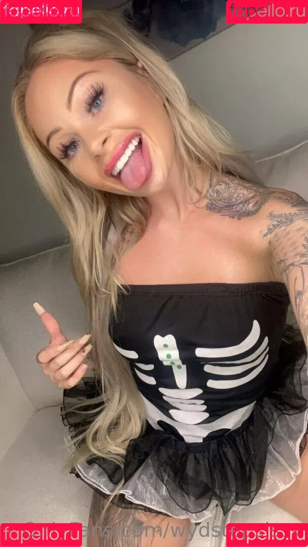 wydstepsissy Onlyfans Photo Gallery 