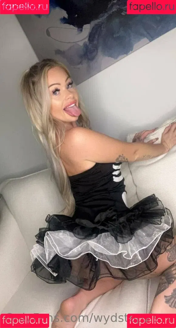 wydstepsissy Onlyfans Photo Gallery 