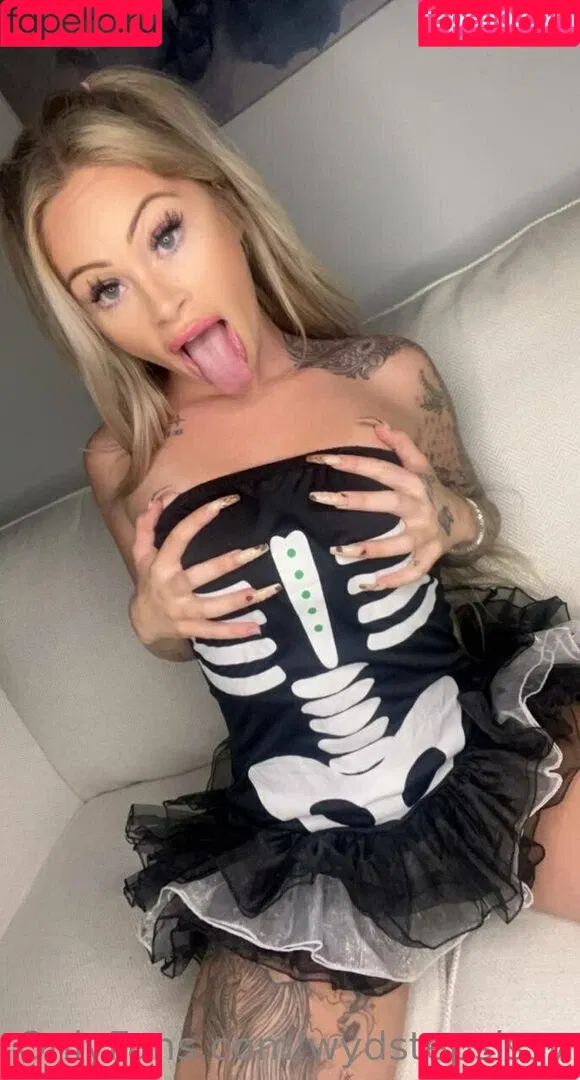 wydstepsissy Onlyfans Photo Gallery 