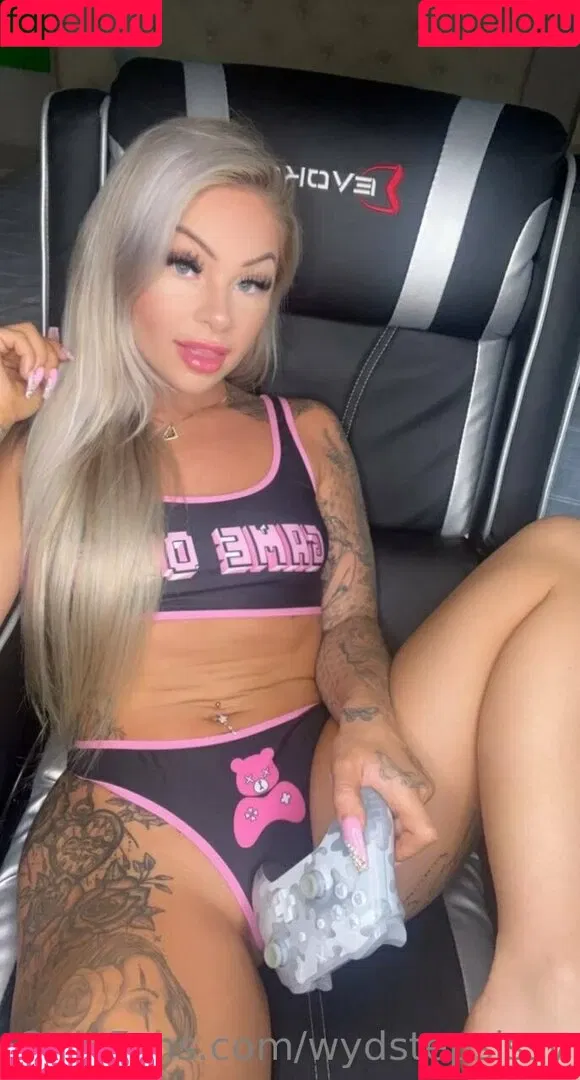 wydstepsissy Onlyfans Photo Gallery 