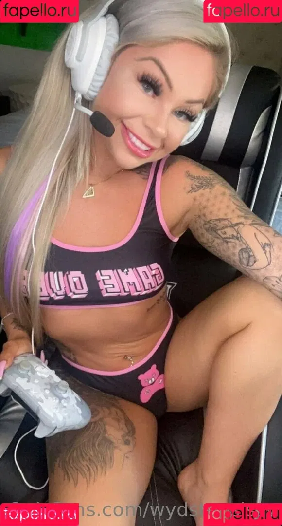 wydstepsissy Onlyfans Photo Gallery 