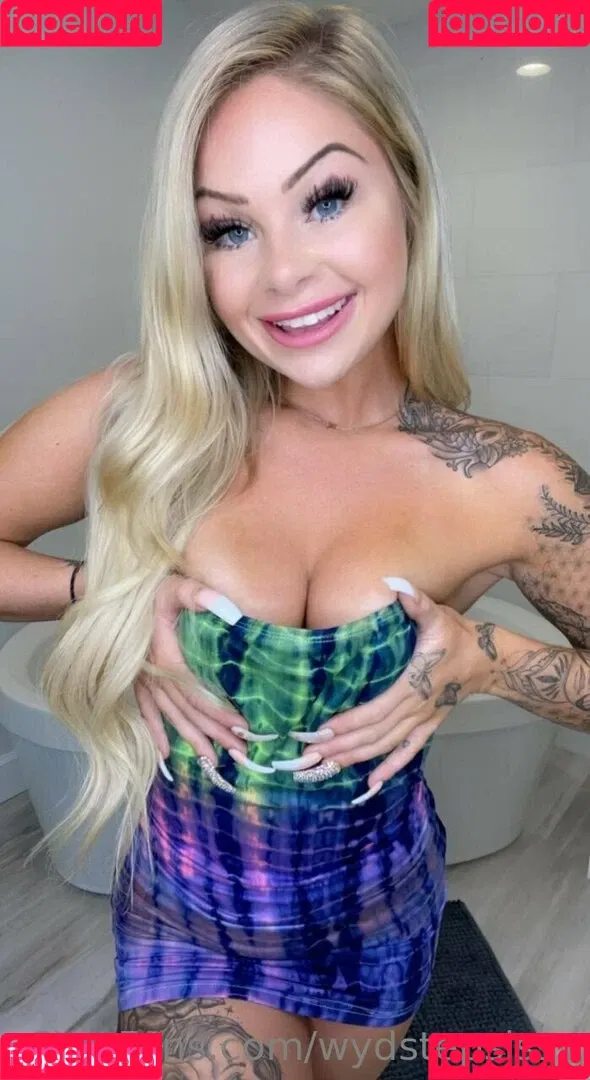 wydstepsissy Onlyfans Photo Gallery 