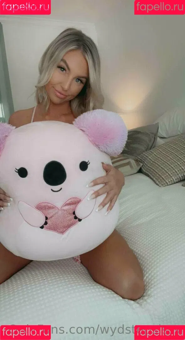 wydstepsissy Onlyfans Photo Gallery 