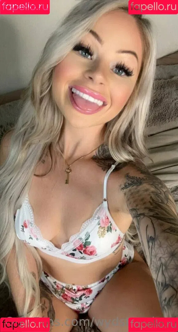 wydstepsissy Onlyfans Photo Gallery 