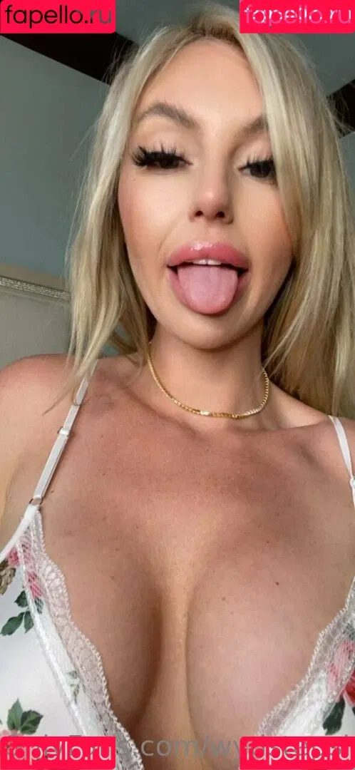 wydstepsissy Onlyfans Photo Gallery 