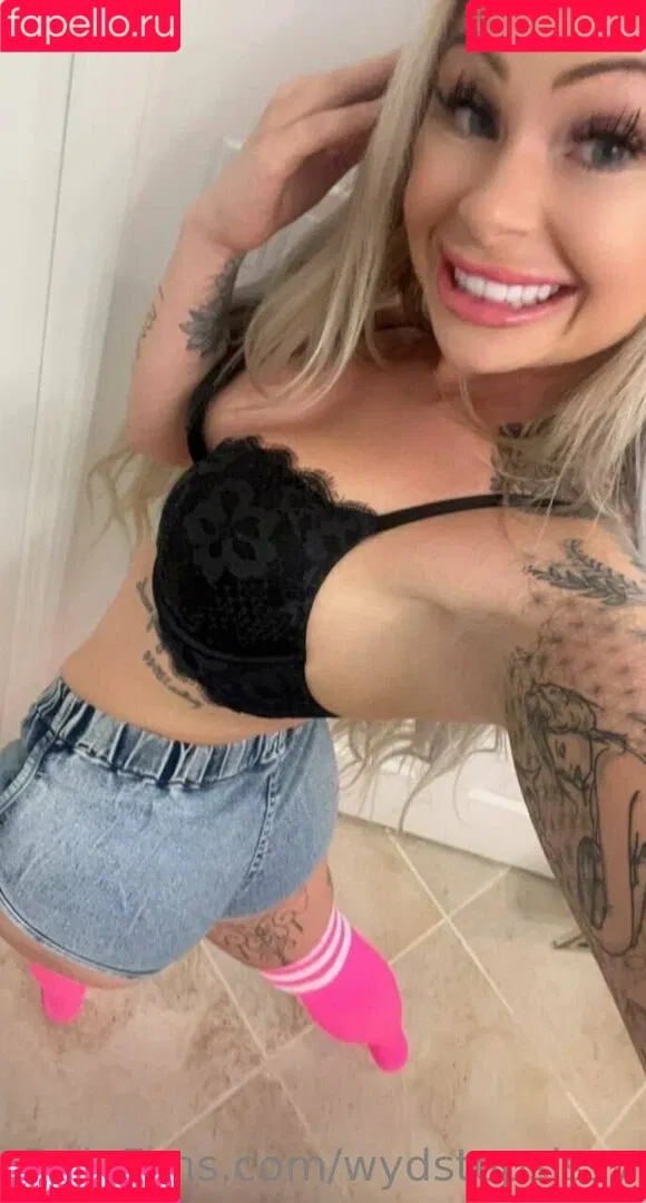 wydstepsissy Onlyfans Photo Gallery 