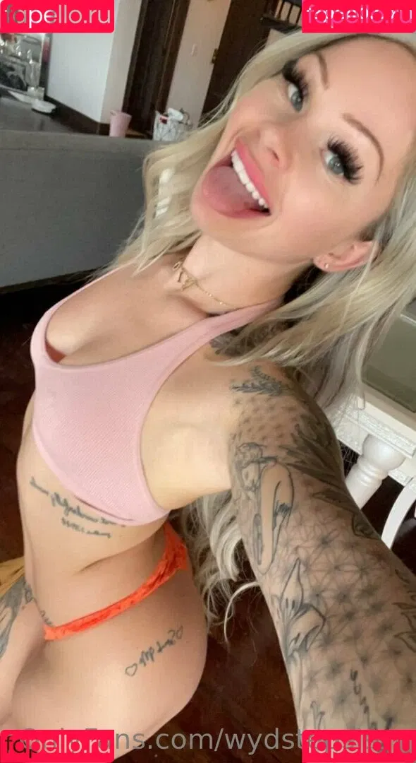 wydstepsissy Onlyfans Photo Gallery 