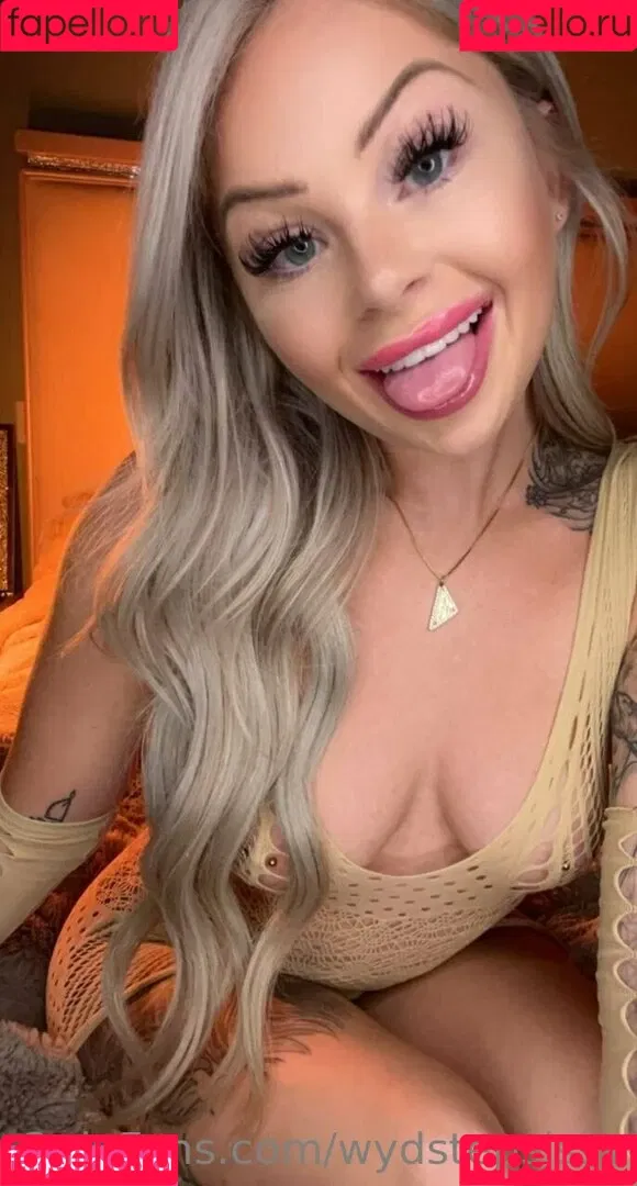 wydstepsissy Onlyfans Photo Gallery 