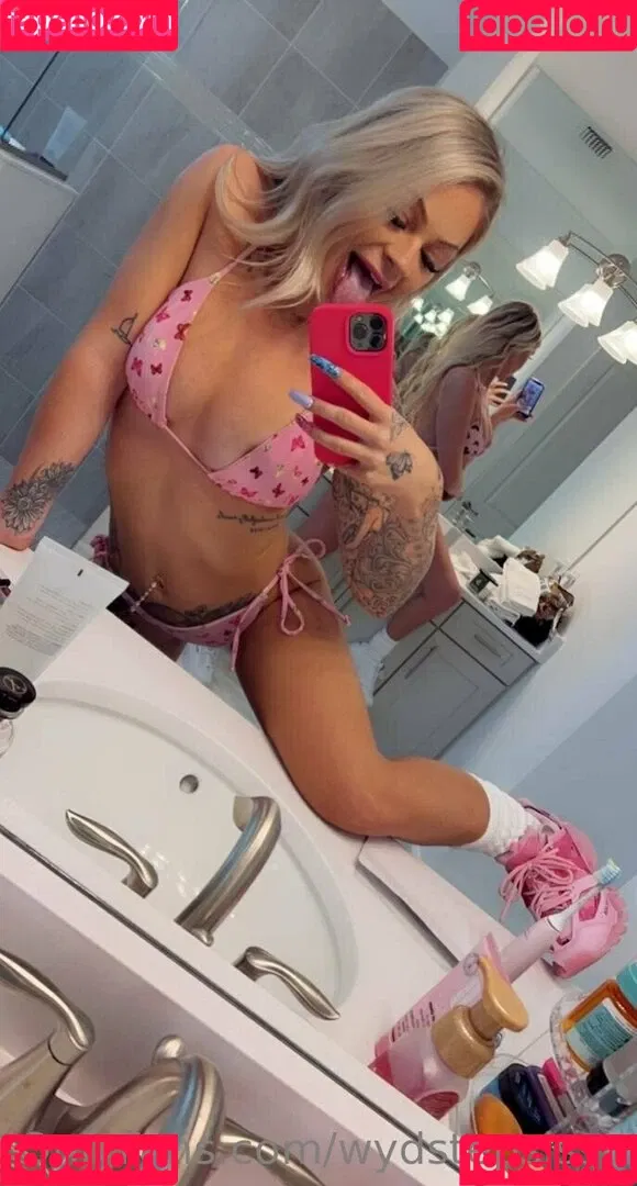 wydstepsissy Onlyfans Photo Gallery 