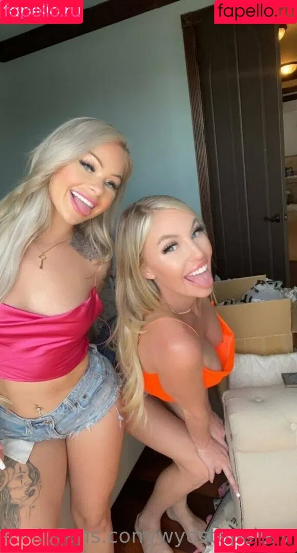 wydstepsissy Onlyfans Photo Gallery 