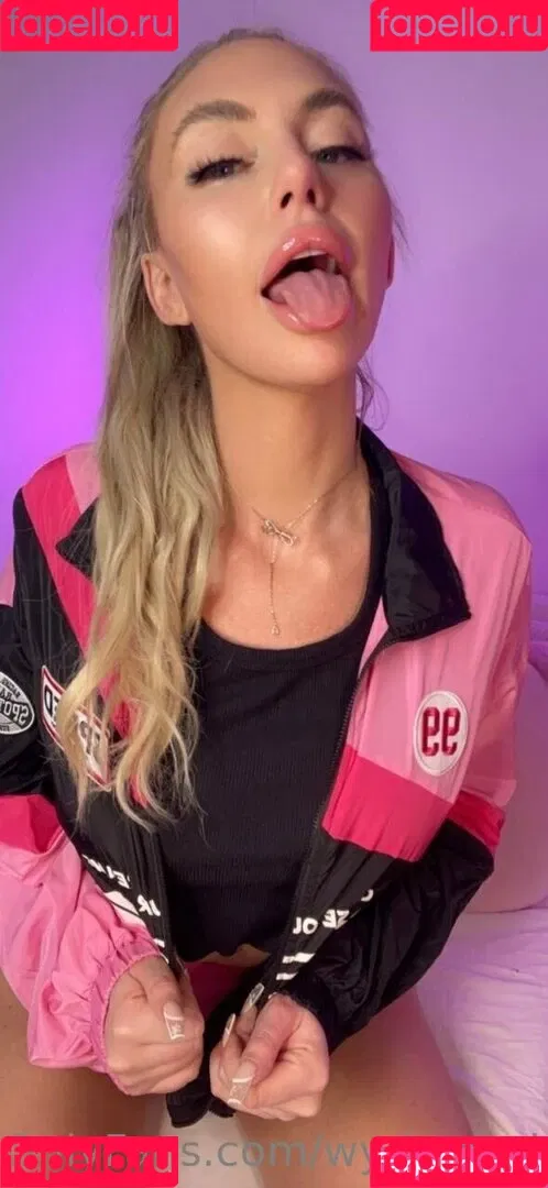 wydstepsissy Onlyfans Photo Gallery 