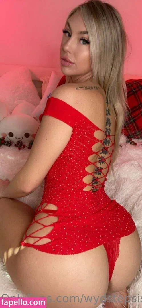 wydstepsissy Onlyfans Photo Gallery 