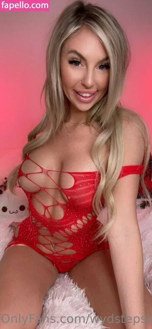 wydstepsissy Onlyfans Photo Gallery 