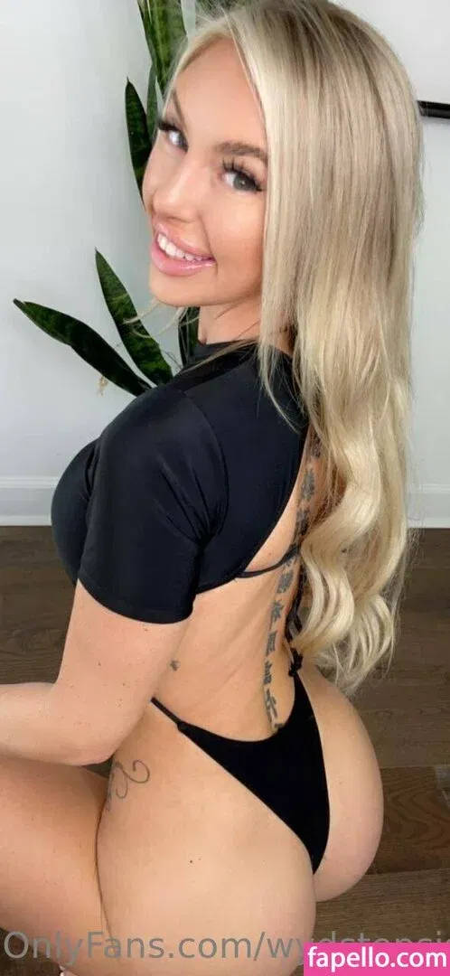 wydstepsissy Onlyfans Photo Gallery 