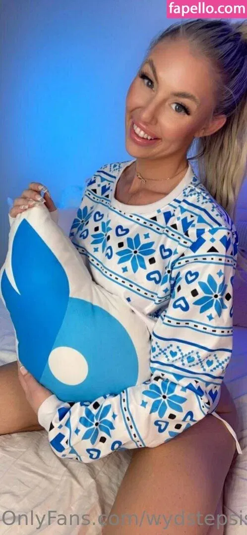 wydstepsissy Onlyfans Photo Gallery 