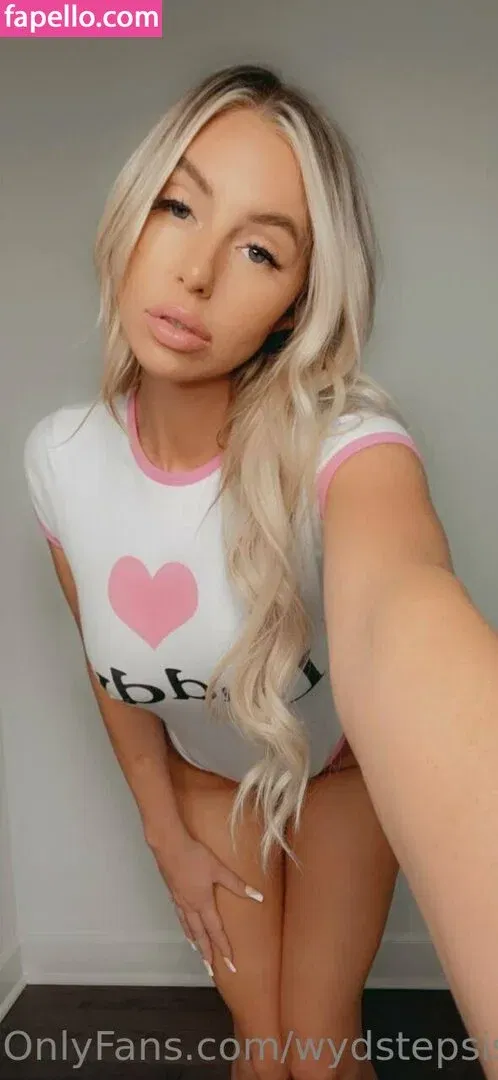 wydstepsissy Onlyfans Photo Gallery 